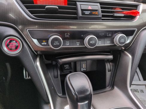 Used 2019 Honda Accord Sport image 20