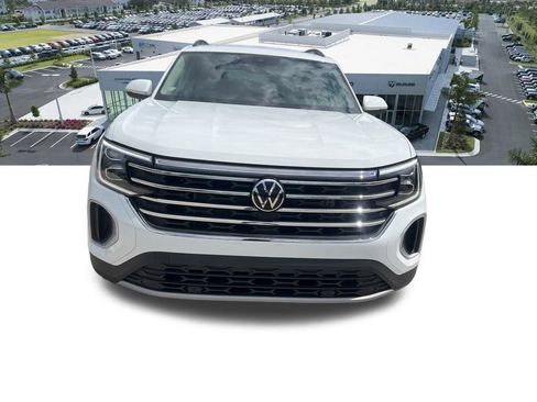 Used 2024 Volkswagen Atlas SE FWD image 5