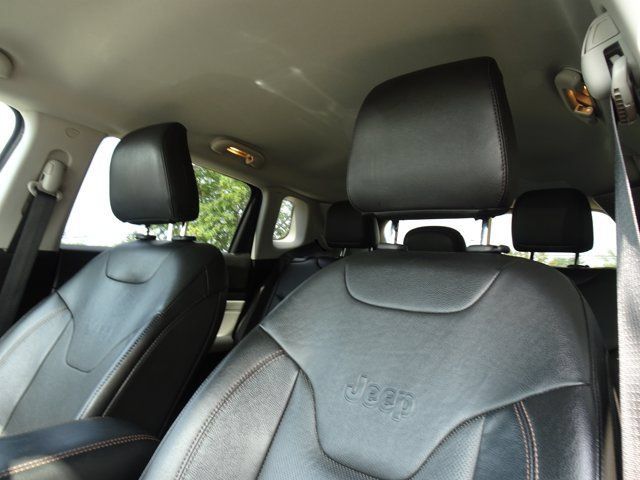 Used 2022 Jeep Compass Limited AWD/4WD image 11