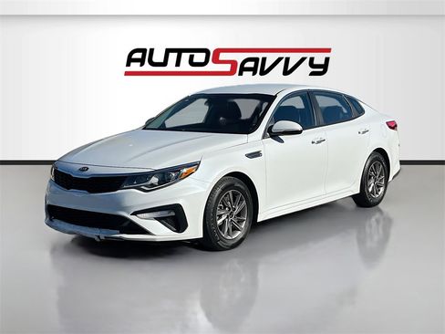 Used 2020 Kia Optima LX image 3