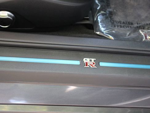 Used 2009 Nissan GT-R Premium AWD/4WD image 15
