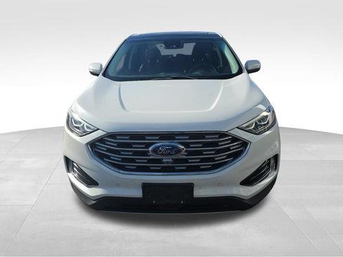 Used 2020 Ford Edge Titanium w/ Equipment Group 301A AWD/4WD image 3