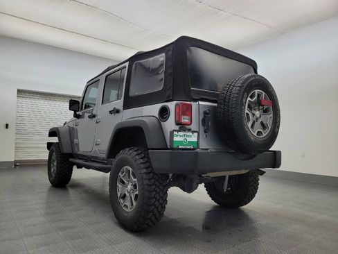 Used 2017 Jeep Wrangler Unlimited Rubicon w/ Connectivity Group image 5