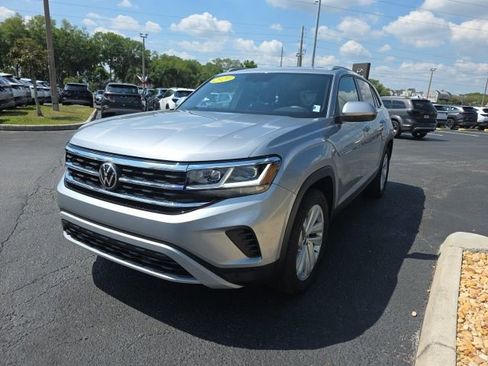 Used 2020 Volkswagen Atlas Cross Sport SE w/ Towing Package image 2