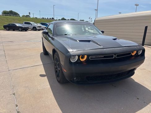 Used 2017 Dodge Challenger GT w/ Driver Convenience Group AWD/4WD image 2