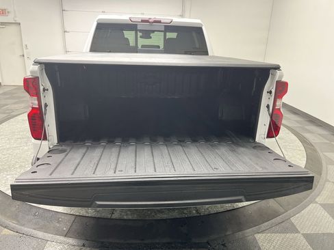 Certified 2022 Chevrolet Silverado 1500 LT image 32