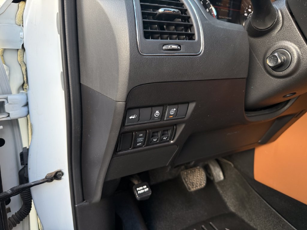 Used 2024 INFINITI QX80 Sensory w/ Cargo Package AWD/4WD image 27