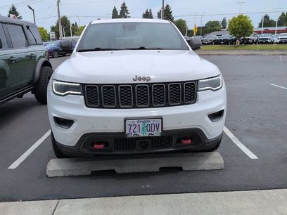 Used 2018 Jeep Grand Cherokee Trailhawk w/ Trailhawk Luxury Group
