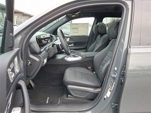 New 2026 Mercedes-Benz GLS 450 4MATIC image 12