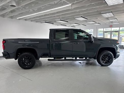 Used 2025 Chevrolet Silverado 3500 LT w/ Trail Boss Package AWD/4WD image 16