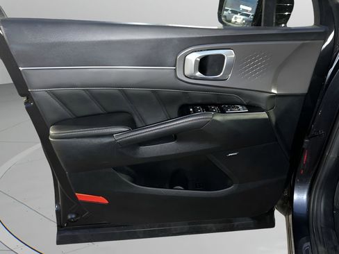 Used 2021 Kia Sorento SX image 25