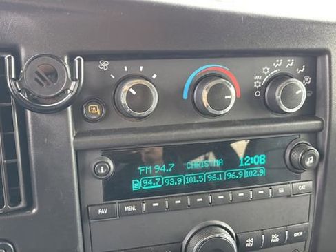 Used 2022 Chevrolet Express 3500 LS image 28