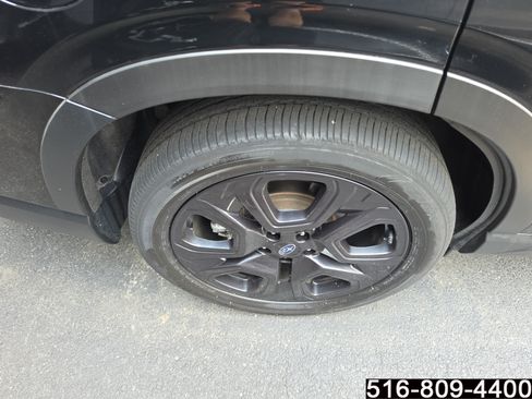 Used 2023 Subaru Ascent Onyx Edition AWD/4WD image 5