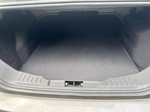 Used 2012 Ford Focus SE FWD image 8