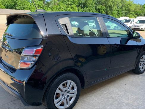 Used 2020 Chevrolet Sonic LT FWD image 5