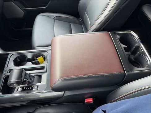 Used 2022 Ford F150 Lariat w/ Equipment Group 502A High image 18