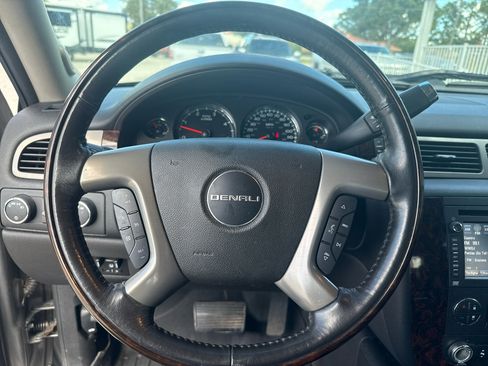 Used 2014 GMC Sierra 2500 Denali w/ Suspension Package, Off-Road image 29