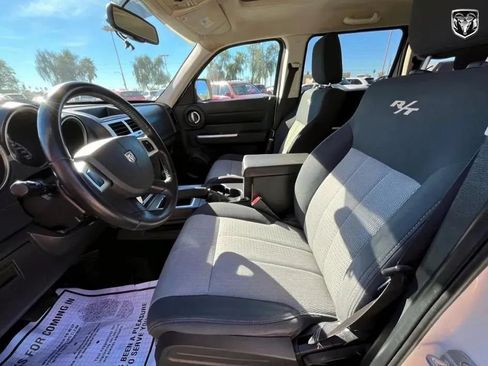 Used 2007 Dodge Nitro R/T RWD image 9