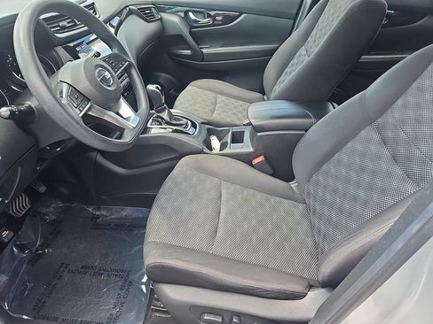 Used 2017 Nissan Rogue Sport SV AWD/4WD image 25