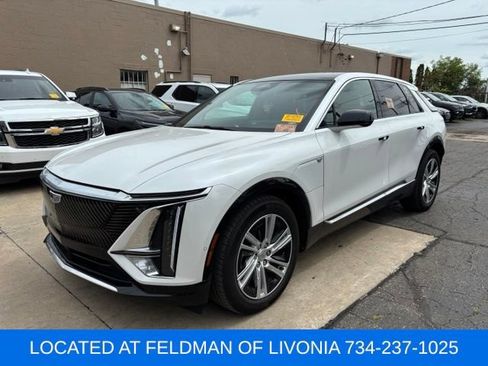Used 2024 Cadillac Lyriq Tech w/ Driver Assist Package AWD/4WD image 1
