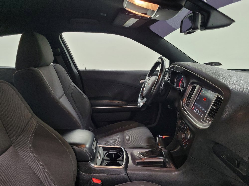 Used 2019 Dodge Charger SXT AWD/4WD image 21