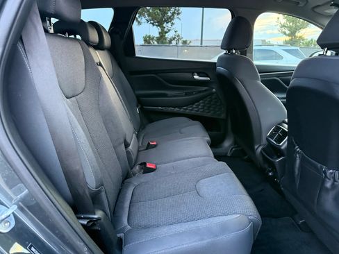 Used 2019 Hyundai Santa Fe SEL AWD/4WD image 18