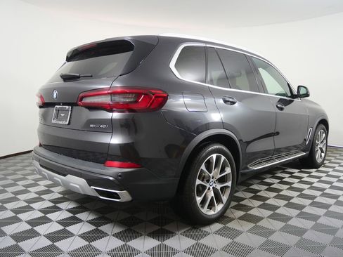 Used 2020 BMW X5 sDrive40i w/ Premium Package RWD image 3