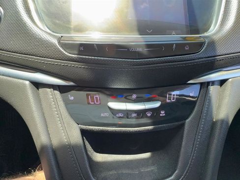 Used 2017 Cadillac XT5 Luxury FWD image 32