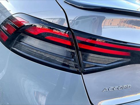 Used 2023 Honda Accord Sport image 27