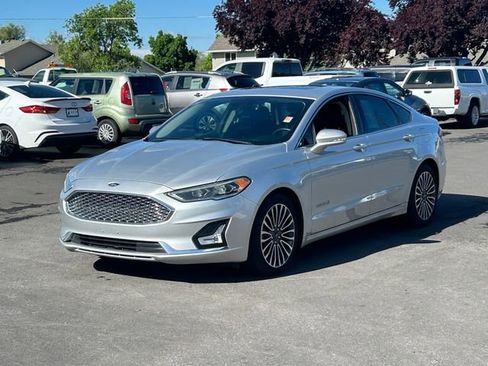 Used 2019 Ford Fusion Titanium FWD image 8