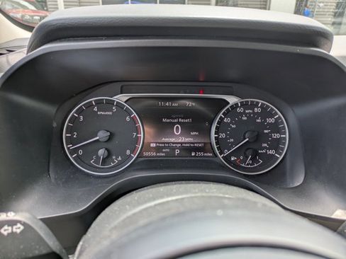 Used 2024 Nissan Rogue S AWD/4WD image 11