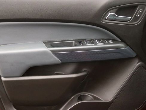 Used 2018 Chevrolet Colorado Z71 image 10