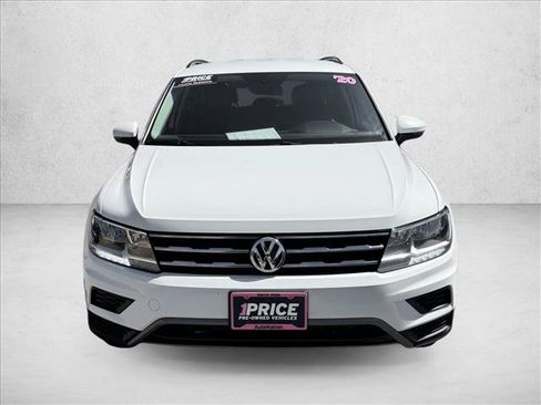 Used 2020 Volkswagen Tiguan SE AWD/4WD image 2