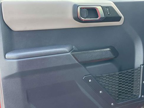 Used 2024 Ford Bronco Wildtrak image 11