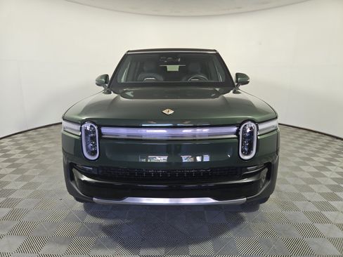 Used 2025 Rivian R1S Adventure AWD/4WD image 8