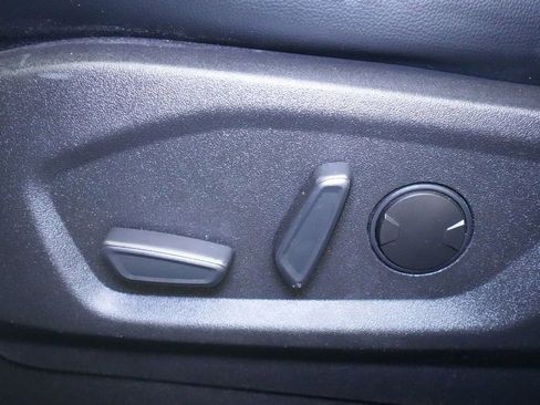 Used 2023 Ford Edge SEL AWD/4WD image 16