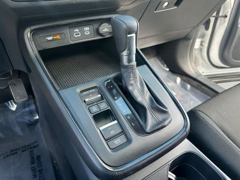 Certified 2025 Honda CR-V EX image 18