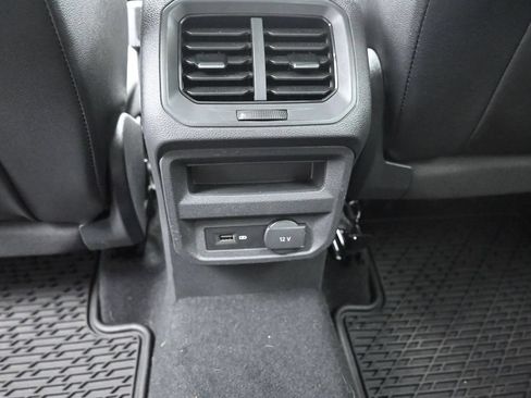 Used 2019 Volkswagen Tiguan SE w/ Panoramic Sunroof Package AWD/4WD image 25