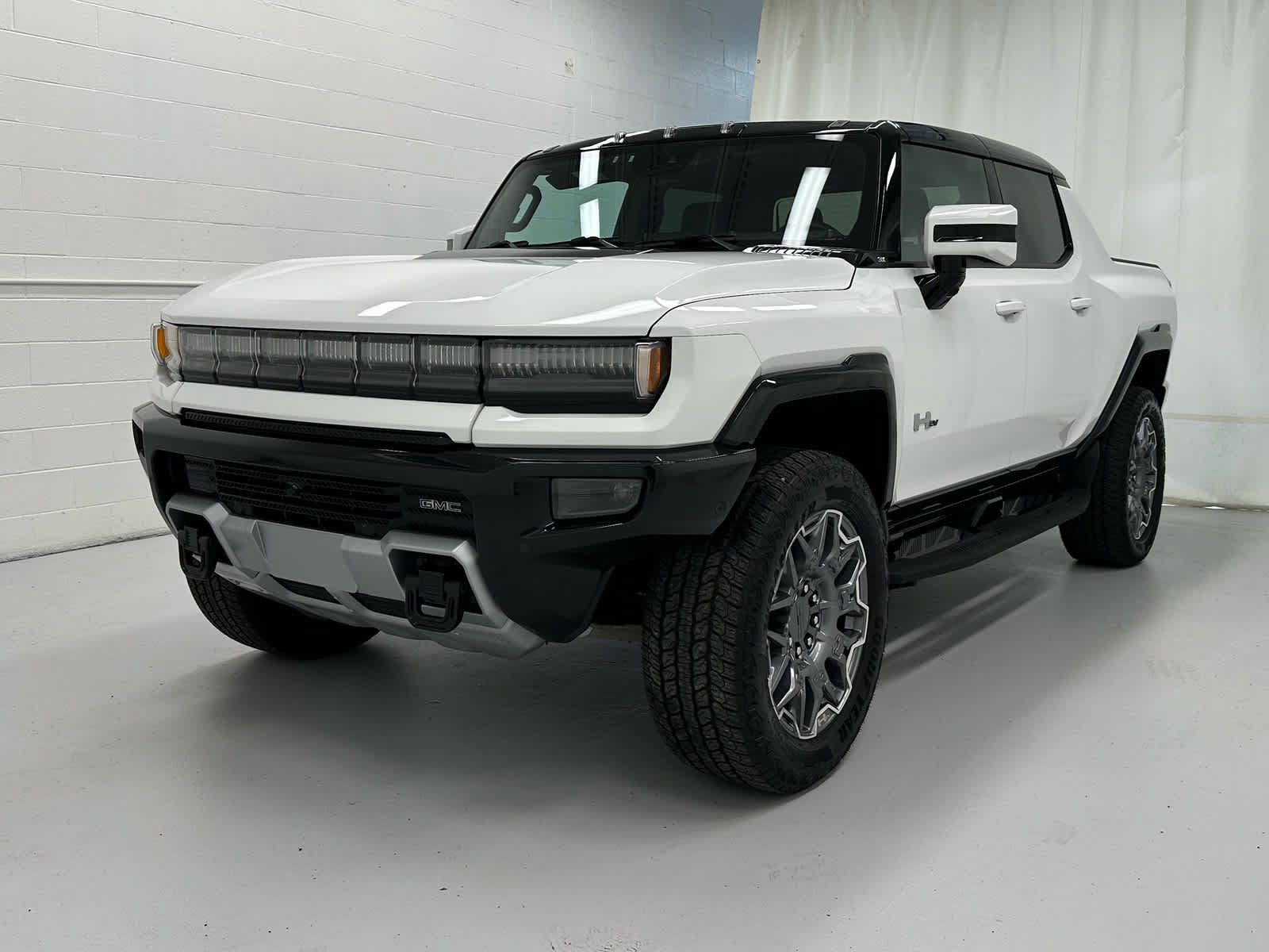 Used 2024 GMC Hummer EV 3X AWD/4WD image 4