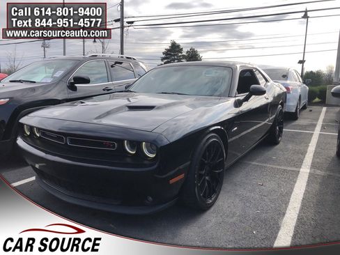 Used 2015 Dodge Challenger R/T w/ Quick Order Package 22B R/T image 1