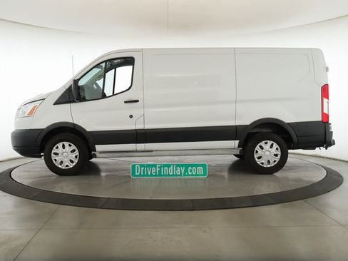 Used 2016 Ford Transit 250 130 Low Roof w/ Exterior Upgrade Package image 9
