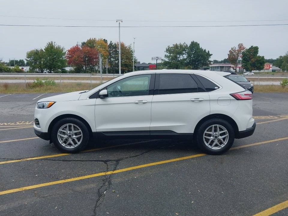 Certified 2024 Ford Edge SEL AWD/4WD image 5
