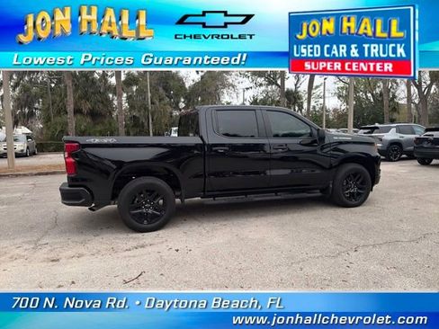 Used 2025 Chevrolet Silverado 1500 Custom image 16
