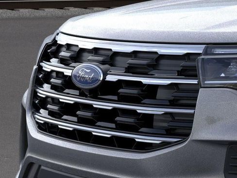New 2026 Ford Explorer Active AWD/4WD image 17