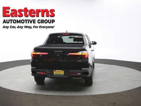 Used 2024 Hyundai Santa Cruz SE AWD/4WD image 36