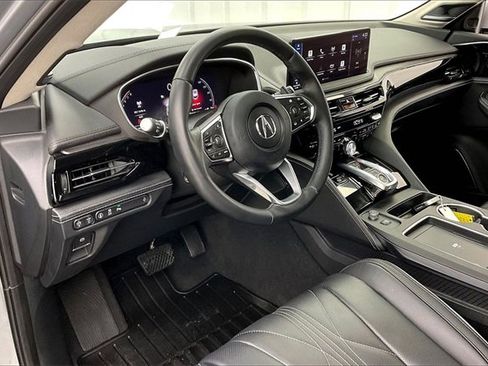 Used 2025 Acura MDX w/ Advance Package image 17