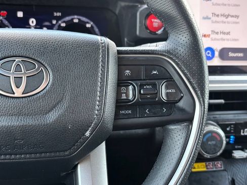 Certified 2025 Toyota 4Runner TRD Off-Road Premium AWD/4WD image 19