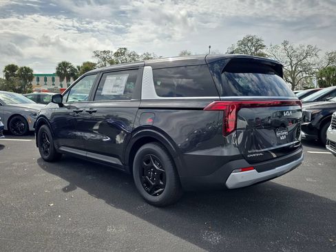 New 2026 Kia Carnival FWD image 6