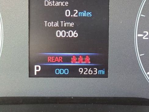 Used 2025 Toyota Corolla SE image 27