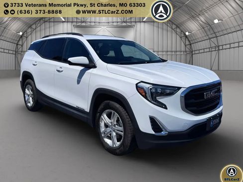 Used 2018 GMC Terrain SLE w/ Driver Convenience Package FWD image 1